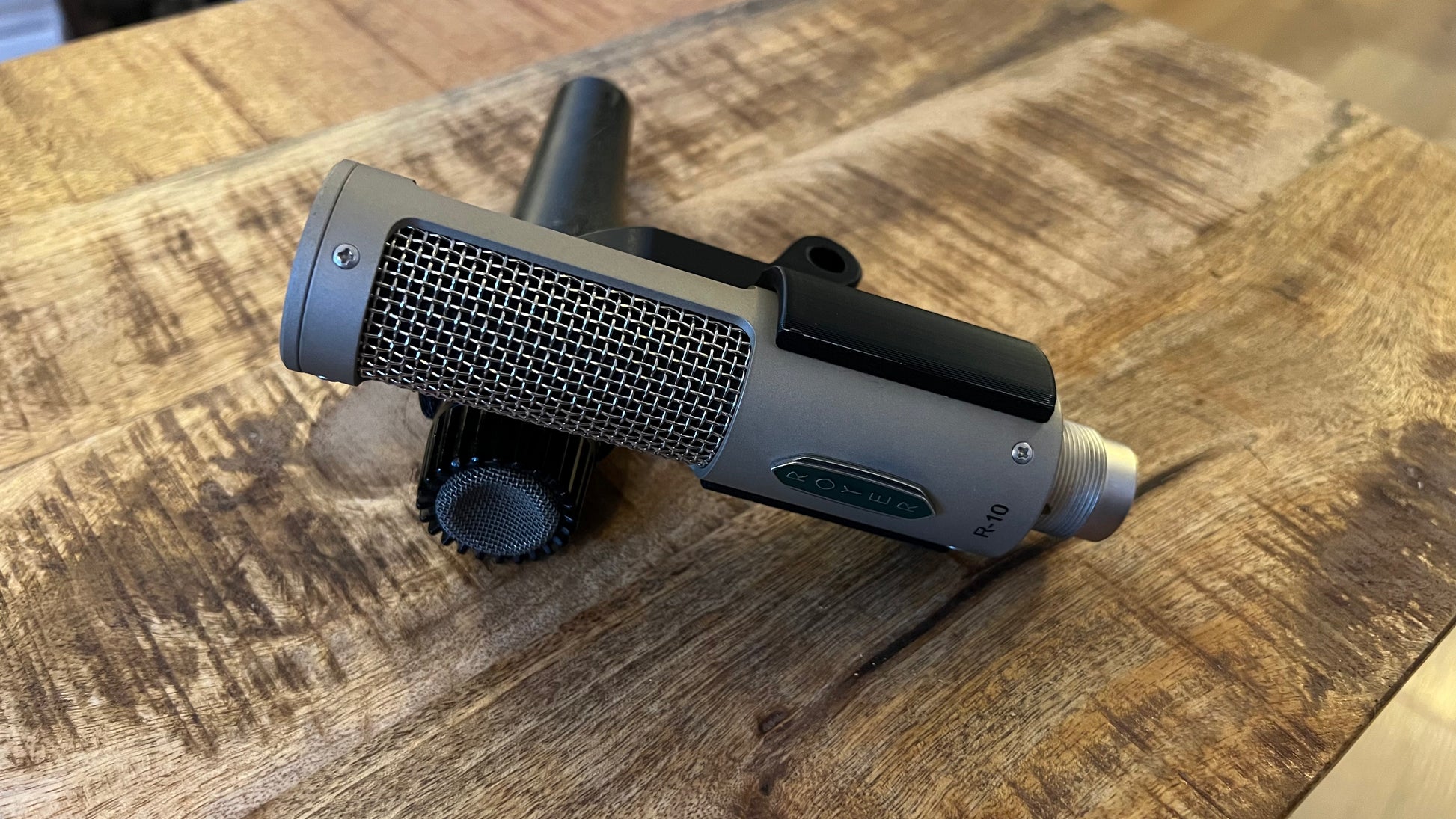 R10/57 InPhase Microphone Clip
